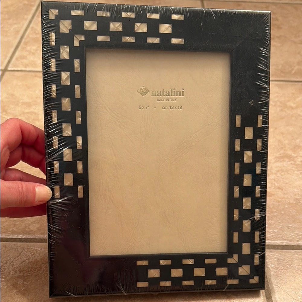 Stunning Italian mother of pearl accent black Decorative Photo Frame